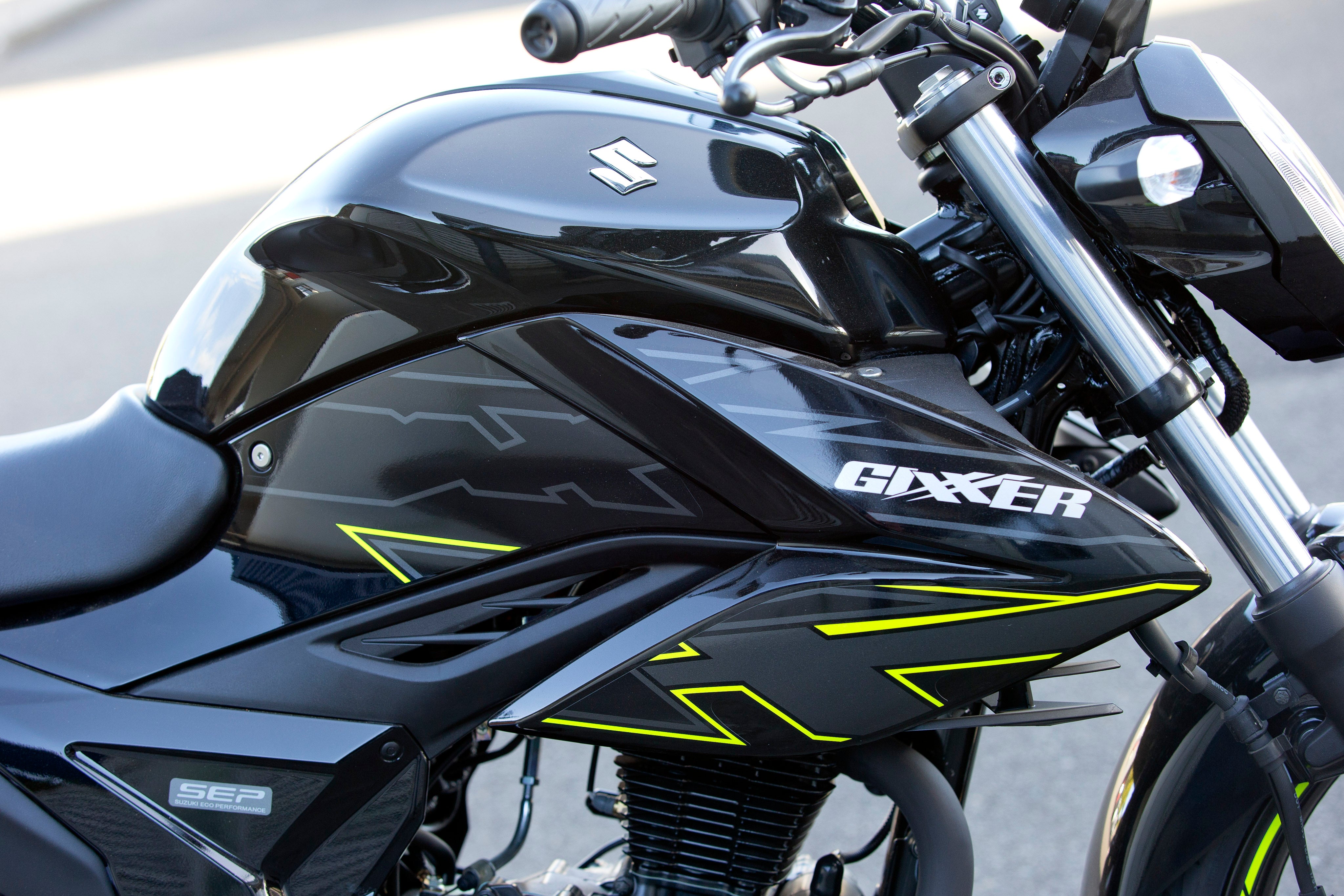 SUZUKI GSX150 2025