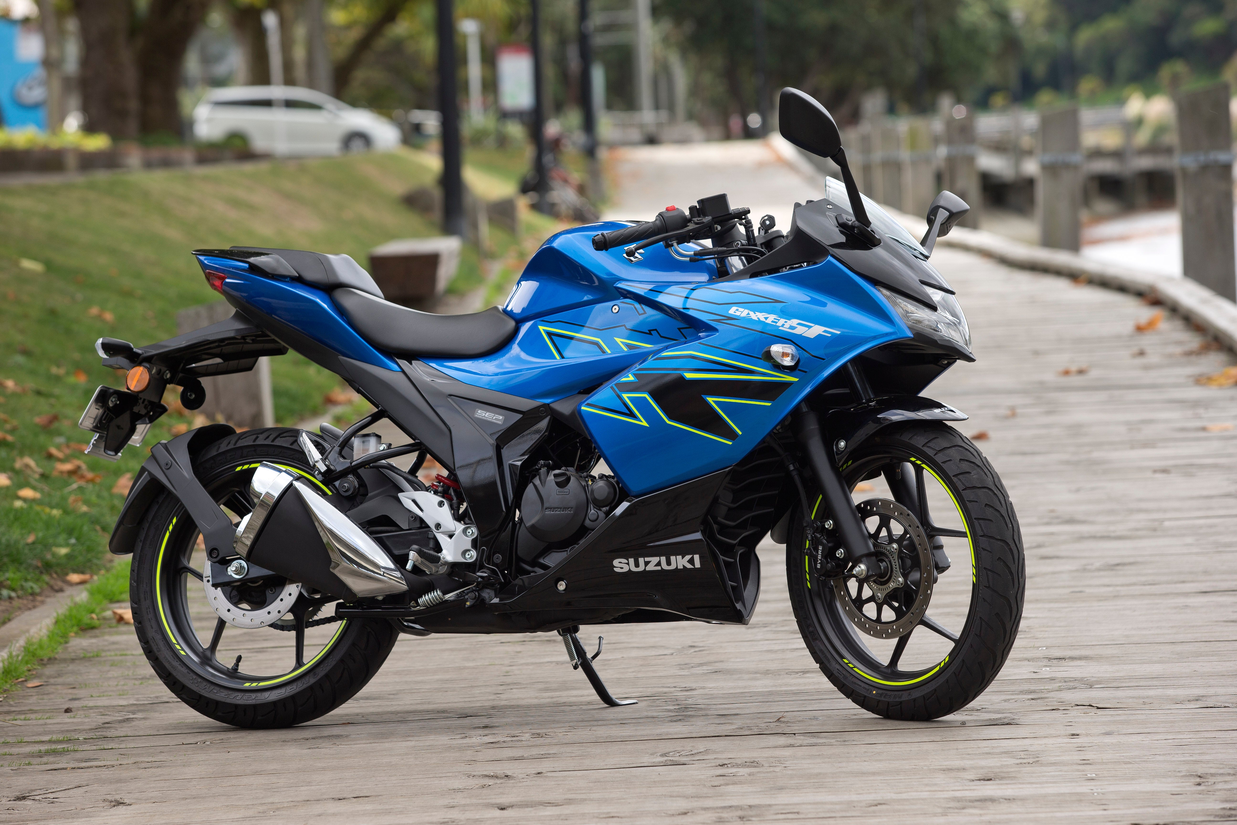 SUZUKI GSX150F