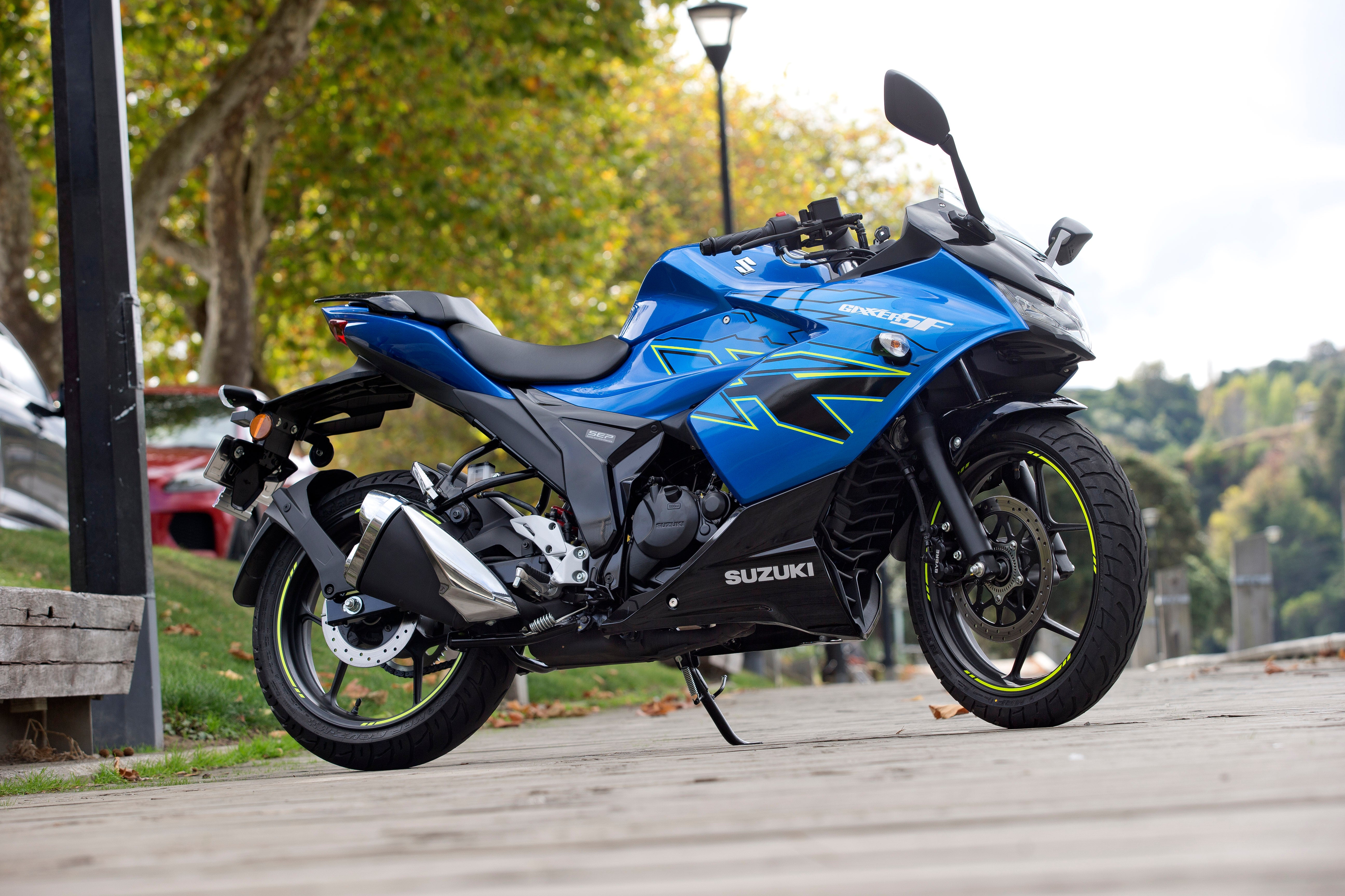 SUZUKI GSX150F